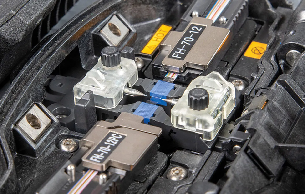 Fibersvetsutrustning i närbild